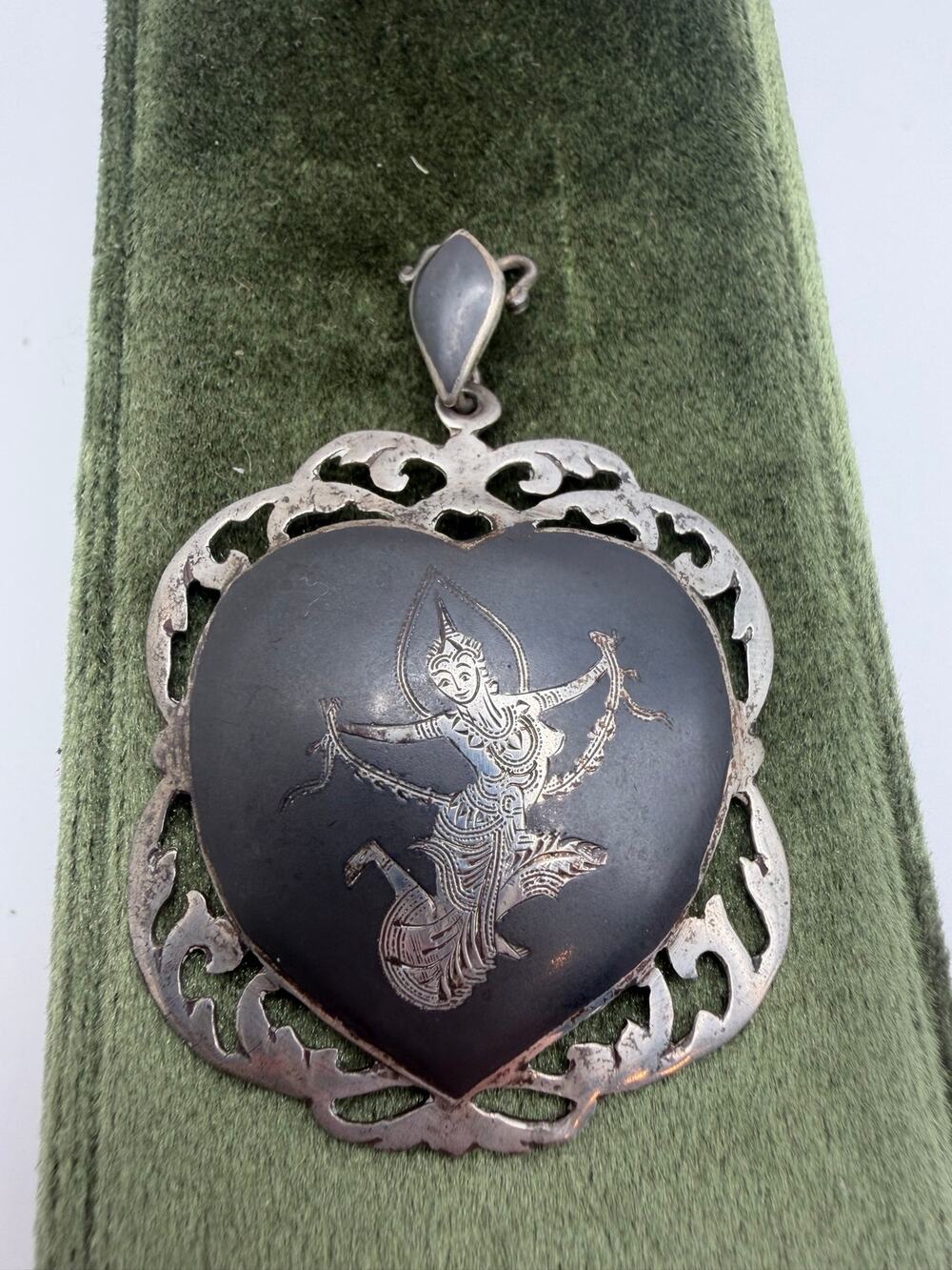 Amfarco Siam Sterling silver vintage Niello Goddess pendant 925